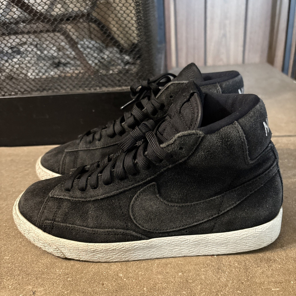 Nike Blazer Mid Premium GS Size 6.5Y Women Size 8 Black Suede Shoes 8958…
